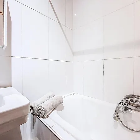 Le Savoy Promenade Des Anglais-5 By Interhome *